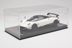 Pagani Huayra BC White Metallic Yy Model 1:18 REMC025 Resin – Bild 6 von 7