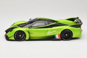 Pagani Huayra R Grün LCD 1:18 LCD18012-GR Metall – Bild 4 von 8
