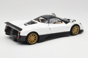 Pagani Zonda F Weiss Mondo Motors 1:18 157655 Metall – Bild 3 von 8