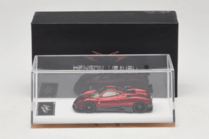 Pagani Zonda Tricolore Rot Henson & Heaven 1:64 PZTR01 Metall – Bild 7 von 7