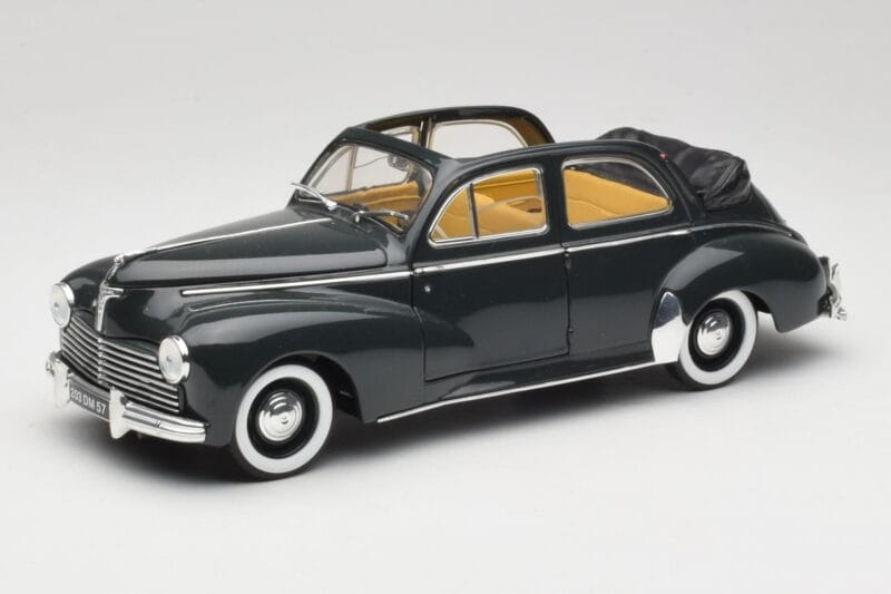 Peugeot 203 Cabriolet Schwarz Solido 1:18 8156 Metall