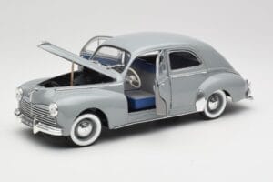 Peugeot 203 Gris Clair Solido 1:18 8145 Metall – Bild 2 von 8