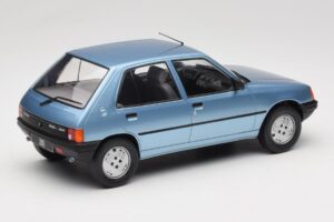 Peugeot 205 Blau MCG 1:18 MCG18491 Metall – Bild 2 von 6