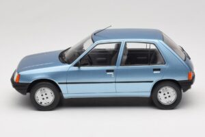 Peugeot 205 Blau MCG 1:18 MCG18491 Metall – Bild 3 von 6