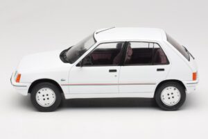 Peugeot 205 Weiss MCG 1:18 MCG18493 Metall – Bild 3 von 6