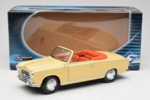 Peugeot 403 Cabriolet Sandgelb Solido 1:18 8165 Metall – Bild 8 von 8