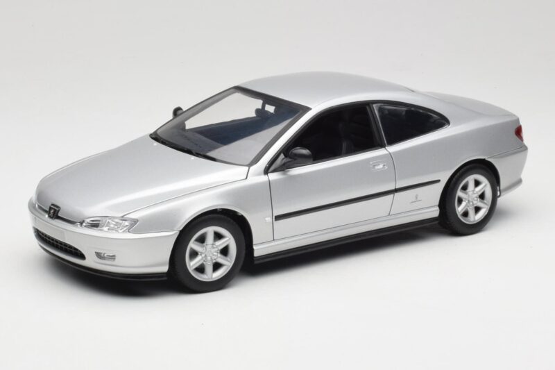 Peugeot 406 Coupe Silber Gate 1:18 01024 Metall