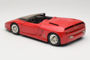 Pininfarina Mythos Rot Revell 1:18 8806 Metall – Bild 7 von 8