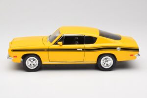Plymouth Barracuda Gelb Road Legends 1:18 92178 Metall – Bild 4 von 8