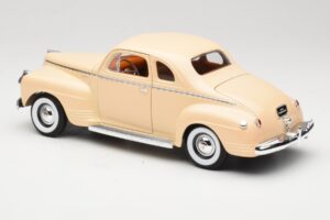 Plymouth Coupe Beige Road Signature 1:18 92398 Metall – Bild 7 von 8