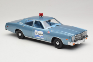 Plymouth Fury Beverly Hills PD Blau GreenLight 1:18 19069 Metall – Bild 6 von 8