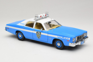 Plymouth Fury Police Pursuit New York Police Department GreenLight 1:18 19043 Metall – Bild 6 von 8