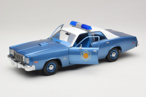 Plymouth Fury Police Pursuit Smokey and the Bandit GreenLight 1:18 19044 Metall – Bild 2 von 8
