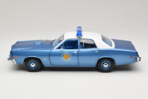 Plymouth Fury Police Pursuit Smokey and the Bandit GreenLight 1:18 19044 Metall – Bild 4 von 8