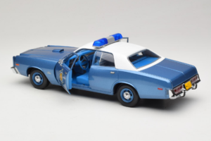 Plymouth Fury Police Pursuit Smokey and the Bandit GreenLight 1:18 19044 Metall – Bild 5 von 8