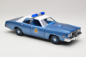 Plymouth Fury Police Pursuit Smokey and the Bandit GreenLight 1:18 19044 Metall – Bild 6 von 8