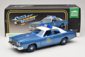 Plymouth Fury Police Pursuit Smokey and the Bandit GreenLight 1:18 19044 Metall – Bild 8 von 8