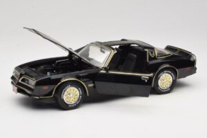 Pontiac Firebird Trans Am SE Smokey and the Bandit Joyride 1:18 33121 Metall – Bild 2 von 8