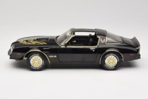 Pontiac Firebird Trans Am SE Smokey and the Bandit Joyride 1:18 33121 Metall – Bild 4 von 8