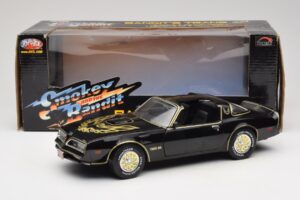 Pontiac Firebird Trans Am SE Smokey and the Bandit Joyride 1:18 33121 Metall – Bild 8 von 8