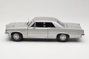 Pontiac GTO Silber Sun Star 1:18 1821 Metall – Bild 4 von 8