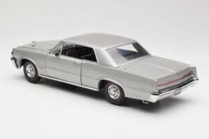 Pontiac GTO Silber Sun Star 1:18 1821 Metall – Bild 7 von 8