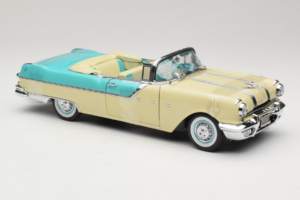 Pontiac Star Chief I Love Lucy Nautilus Blue Weiss Sun Star 1:18 5057 Metall – Bild 5 von 7