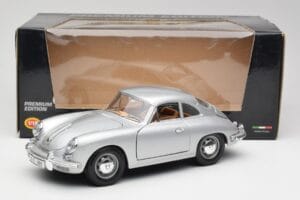 Porsche 356B Silber & Braunes Interieur Bburago 1:18 3021-M2 Metall – Bild 8 von 8