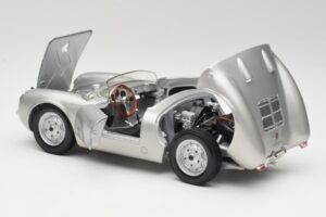 Porsche 550 A Spyder Silber Maisto 1:18 50314 Metall – Bild 5 von 8