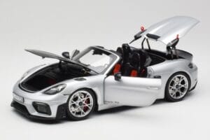 Porsche 718 Spyder RS Weissach Pack GT-Silver Metallic Norev 1:18 187270 Metall – Bild 2 von 8