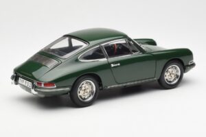 Porsche 901 Grün CMC 1:18 M-067B Metall – Bild 2 von 6
