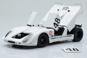 Porsche 908/02 #48 S. McQueen / P. Revson 12 Hours of Sebring 2nd Place Post Race Version 1970 AUTOart 1:18 87072 Metall – Bild 2 von 8
