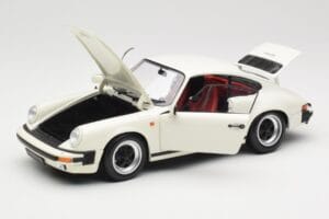 Porsche 911 930 Carrera 3.2 Grand Prix White Minichamps 1:18 100063024 Metall – Bild 2 von 8