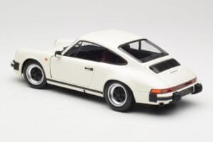 Porsche 911 930 Carrera 3.2 Grand Prix White Minichamps 1:18 100063024 Metall – Bild 7 von 8