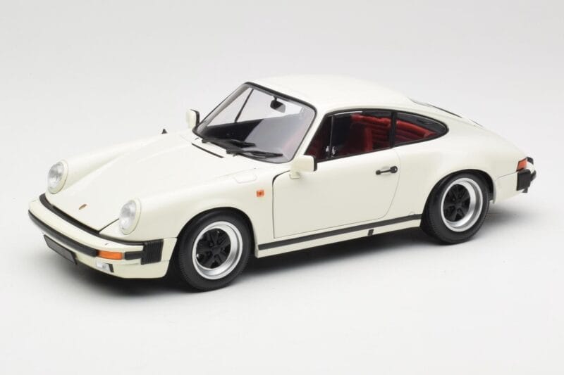 Porsche 911 930 Carrera 3.2 Grand Prix White Minichamps 1:18 100063024 Metall