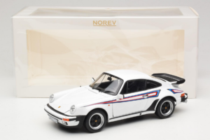 Porsche 911 930 Turbo 3.3 Weiss Norev 1:18 187668 Metall – Bild 8 von 8