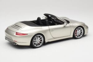 Porsche 911 991 Carrera S Cabriolet GT Silber Metallic Minichamps 1:18 100061030 Metall – Bild 3 von 8