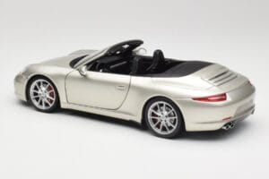 Porsche 911 991 Carrera S Cabriolet GT Silber Metallic Minichamps 1:18 100061030 Metall – Bild 7 von 8