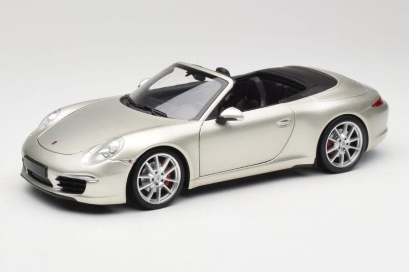 Porsche 911 991 Carrera S Cabriolet GT Silber Metallic Minichamps 1:18 100061030 Metall