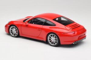 Porsche 911 991 Carrera S Guards Rot Minichamps 1:18 100061020 Metall – Bild 7 von 8