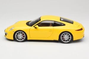 Porsche 911 991 Carrera S Racing Yellow Minichamps 1:18 100061021 Metall – Bild 4 von 8