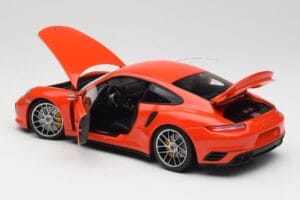 Porsche 911 991 Turbo S Lava Orange Minichamps 1:18 110067120 Metall – Bild 5 von 8