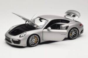 Porsche 911 991 Turbo S Silber Minichamps 1:18 113067126 Metall – Bild 2 von 8