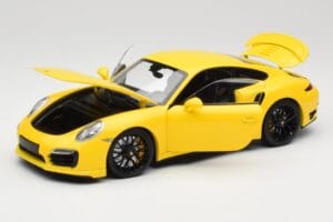 Porsche 911 991 Turbo S Gelb Mit Schwarzen Felgen Minichamps 1:18 110062321 Metall – Bild 2 von 8