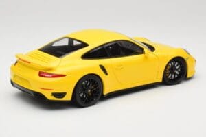Porsche 911 991 Turbo S Gelb Mit Schwarzen Felgen Minichamps 1:18 110062321 Metall – Bild 3 von 8
