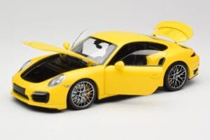 Porsche 911 991 Turbo S Gelb Mit Silbernen Felgen Minichamps 1:18 110062322 Metall – Bild 2 von 8