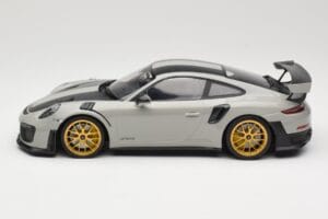 Porsche 911 991.2 GT2 RS Chalk Weissach Package Goldene Felgen Minichamps 1:18 155068304 Metall – Bild 3 von 6