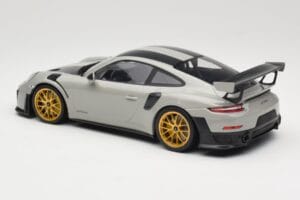 Porsche 911 991.2 GT2 RS Chalk Weissach Package Goldene Felgen Minichamps 1:18 155068304 Metall – Bild 5 von 6