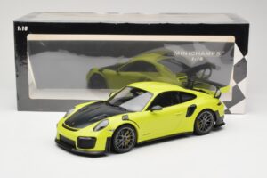 Porsche 911 991.2 GT2 RS Limonengrün mit Silbernen Felgen Minichamps 1:18 155068309 Metall – Bild 6 von 6