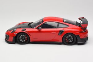 Porsche 911 GT2 RS 991.2 Rot Schwarze Felgen Minichamps 1:18 155968307 Metall – Bild 3 von 6